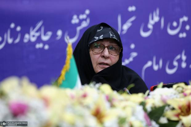 رواية الدكتورة فاطمة طباطبائي عن أهمية مكانة المرأة في فكر الإمام الخميني (رضوان الله عليه)