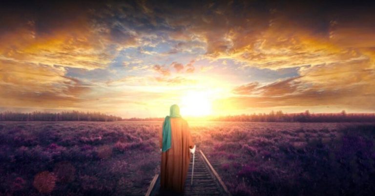 سؤال : في بعض الروايات أنّ حضرة الحجّة بن الحسن عليه السلام عند ظهوره «يقوم ب ...