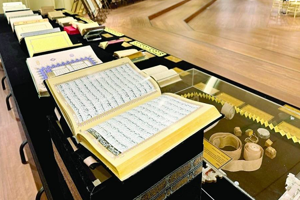 114 نسخة من المصحف تروي رحلة الكتابة عبر العصور في اسطنبول