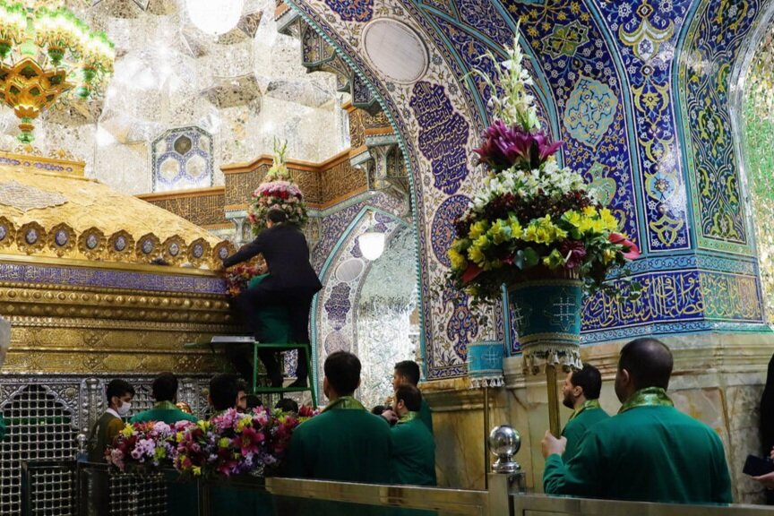 صور/ العتبة المعصومية تُزيَّن استعداداً لاستقبال المواليد الشعبانية