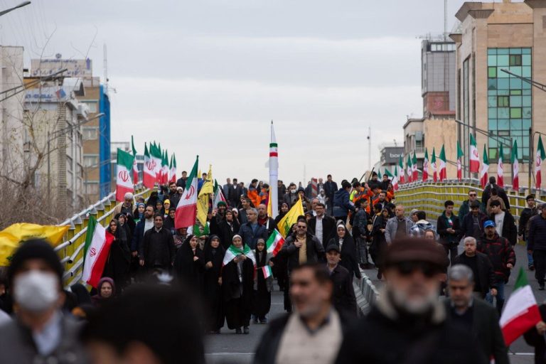 تقریر مصور | مشاركة أهالي العاصمة طهران في مسيرات «22 بهمن»