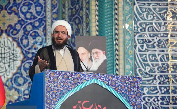 خطيب جمعة طهران: الحضور الملحمي للشعب الإيراني في الساحات يبعث على الأمل في قلوب المجاهدين