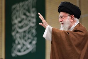 945 من علماء أهل السنة في "جلستان" يؤكدون مواصلة طريق الإمام الشهيد الخامنئي وتمسكهم بميثاقهم كالجبل الراسخ