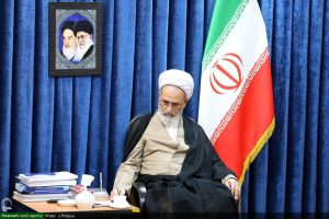 مدير الحوزات العلمية يهنئ آية الله السيد مجتبى الخامنئي بانتخابه قائداً للثورة الإسلامية