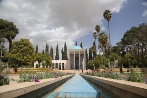 الشاعر الإيراني "سعدي الشيرازي" كان مرآة الكرامة الإنسانية في العالم