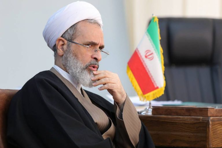 الإعتداء على الأماكن الدينية هو مصداق لمحاربة الله وجريمة ضد الإنسانية