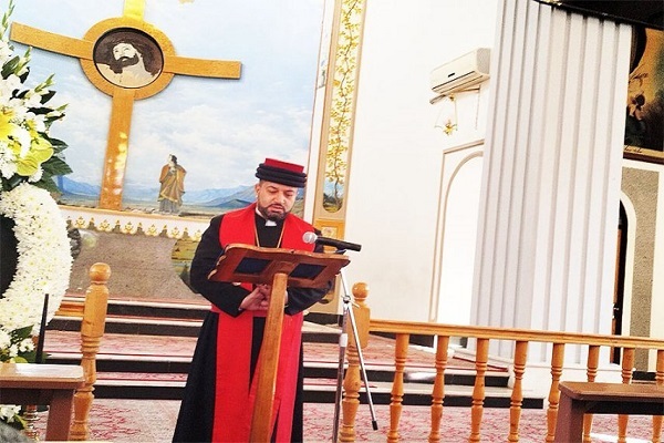 كبير أساقفة الأرمن: الشهيد آية الله الخامنئي بثّ روح الأمل لغير المسلمين