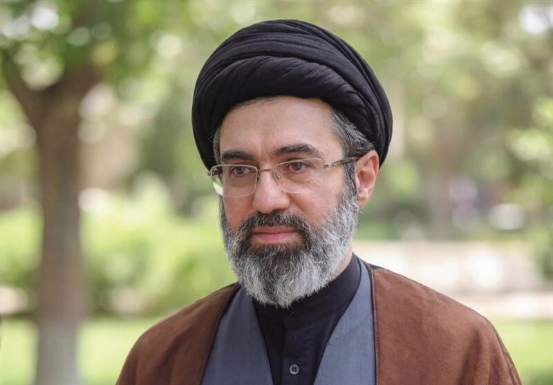 قائد الثورة يوصي بالتقوى والوحدة ويحذر من "مخطط العدو الأعمى" في "بث التفرقة والشرخ الاجتماعي" بعد "الحرب المفروضة"