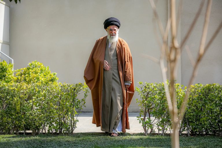 مقال | الآثار والبركات العالميّة والدوليّة لاستشهاد الإمام الخامنئيّ (رضوان اللّه تعالى عليه)