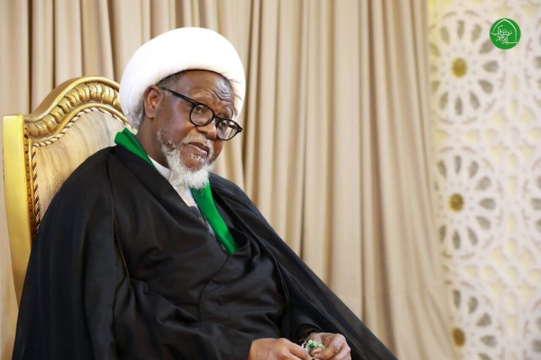 الشيخ الزكزاكيّ: العالَم اليوم بحاجةٍ إلى العودة إلى فكر الإمام الخمينيّ (رحمه اللّه)