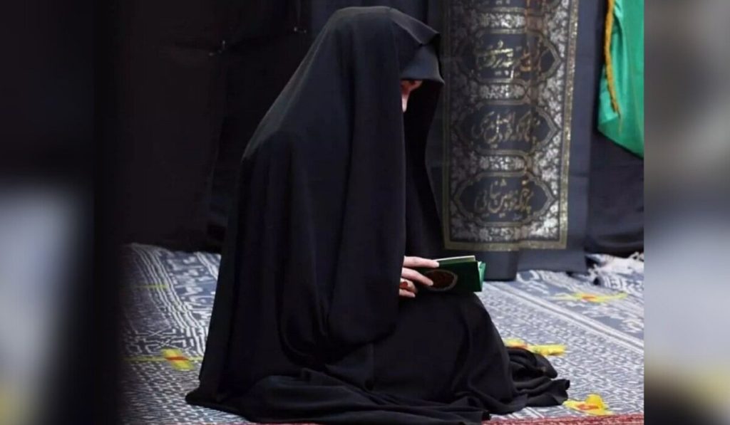 من «السلعة الجنسية» في الغرب إلى «الكرامة الإلهية» في الإسلام؛ لماذا يُعدّ الحجاب عمود خيمة الأمن الاجتماعي؟