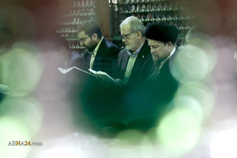تقرير مصور/ الرئيس الإيراني وأعضاء حكومته يجددون العهد مع مبادئ الإمام الراحل