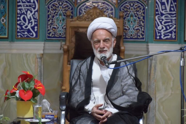 آية اللّه دُرّي النجف‌ آباديّ: الجدارة واختيار الأكفّاء أساس النظام الولائيّ