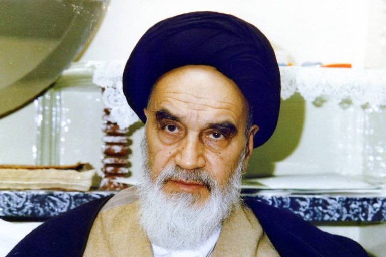 ما كان ردّ الإمام على رسالة والدة الشهيد كيا؟