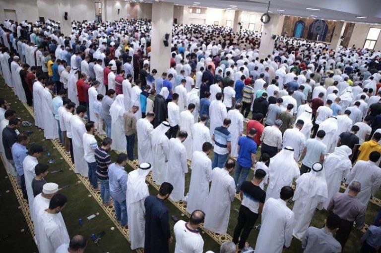 لأكثر من مئة أسبوع .. البحرين تمنع اقامة أكبر صلاة جمعة للشيعة