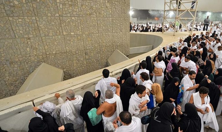 لماذا يركّز الشيطان على المؤمنين؟ وما حدود قدرته عليهم؟