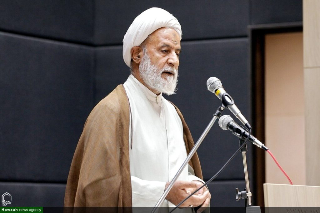 أستاذٌ في حوزة قم العلميّة: التخصّص في علم الكلام يتطلّب معرفةً عميقةً بالمبادئ العقليّة والنقليّة