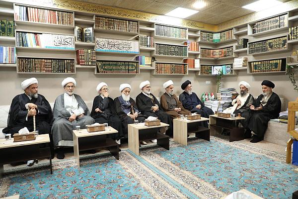سماحة السيد الصافي يستقبل وفدًا من فضلاء حوزة قم المقدسة