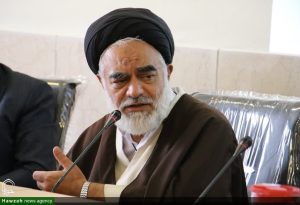 عضو مجلس خبراء القيادة: الرضا بقضاء الله ركن الإيمان وسرّ الحياة الطيبة